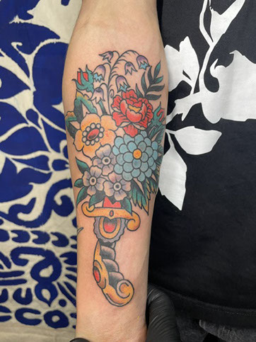 tattoo,aces,high,alex,rockoff,alexrockoff,west,palm,beach,traditional,neotraditional,beetle,beatle,flower,sunflower,floral,color